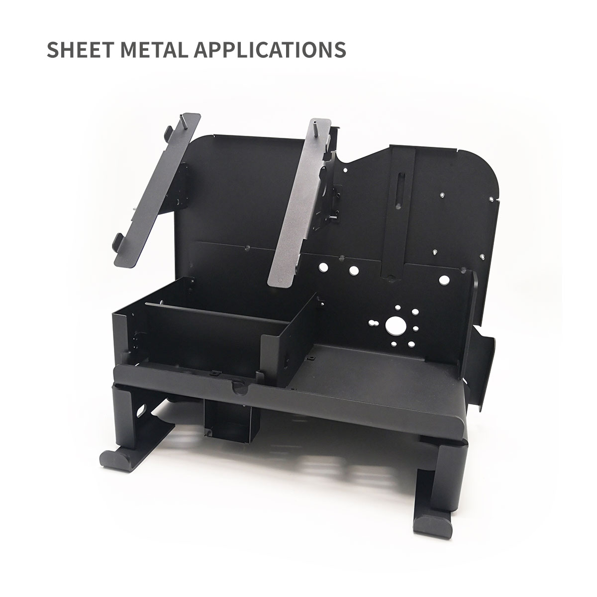 Base compleja con función múltiple para la conexión a tierra de metal.